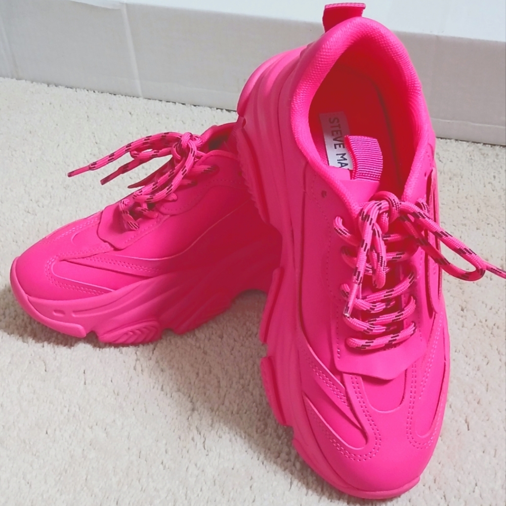 STEVE MADDEN DESIGNER HOT PINK/FUSCIA SHOES SNEAKERS SIZE 7.5 M NIB NWT RARE